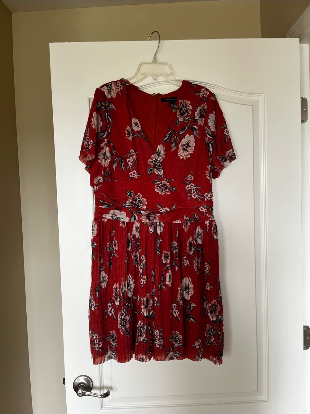 Salmon Colored Floral Short Sleeve V‑Neck Women’s Dress